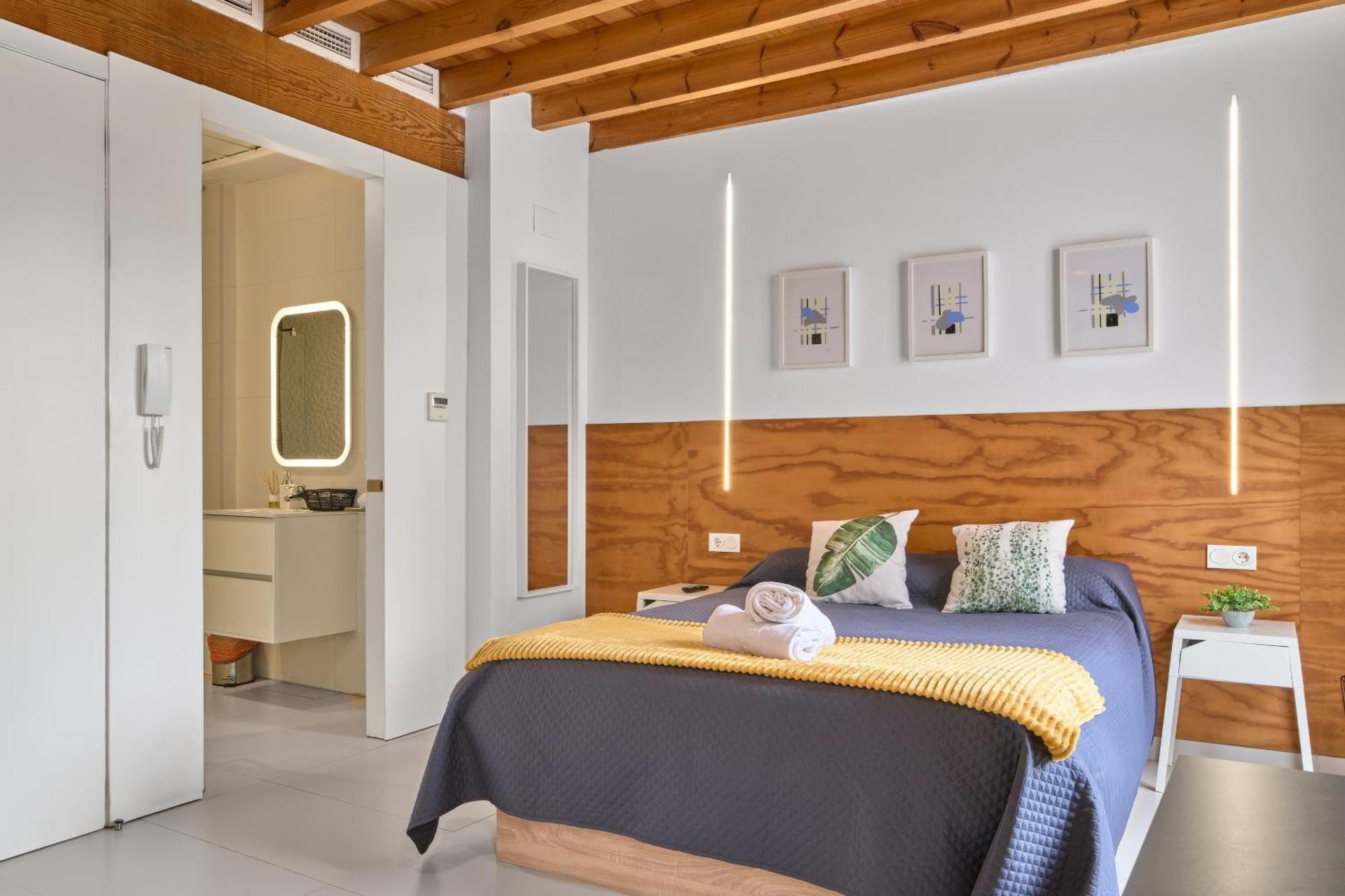 Apartamento Soleado En Plaza Del Carmen Valencia Exterior photo